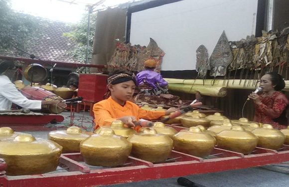 Belajar Dari Semangat Anak – Anak Ini, Melestarikan Budaya Jawa