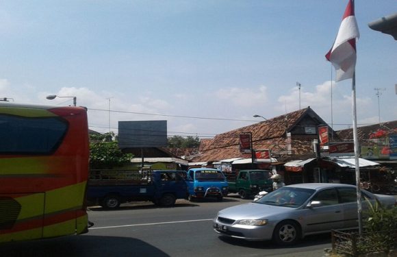 Penasaran Dengan Penataan Alun – Alun Lasem, Warga Lontarkan Usulan