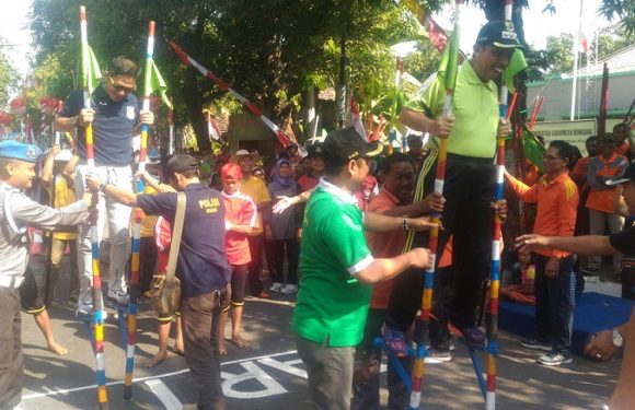 Minggu Pagi, Pemandangan Beda Di Jl. Dr. Sutomo Rembang