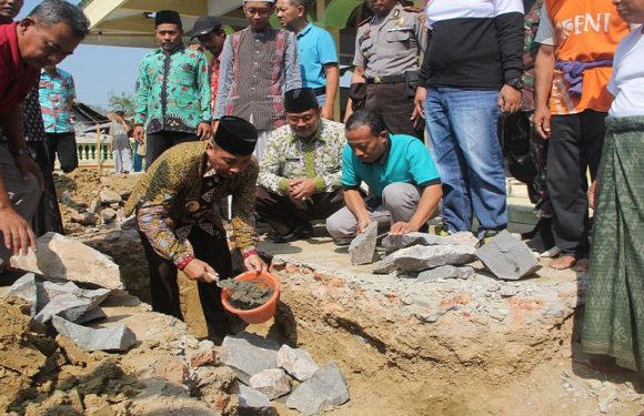 Terkait Bekas Bongkaran Masjid, Ini Pesan Bupati