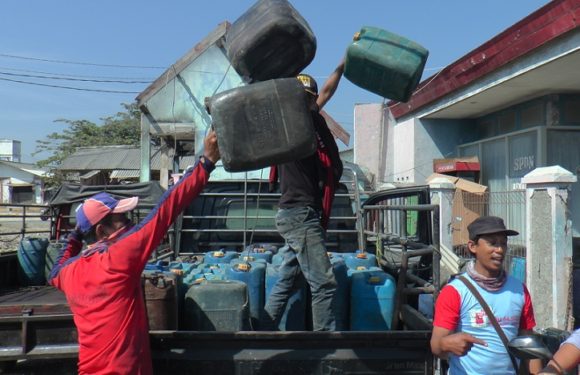 Antrean Jirigen Bertambah Sesak, Nelayan Semakin Galau