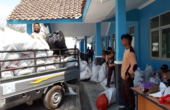 Ini Dia Yang Dilakukan Warga Rembang, Saat World Clean Up Day