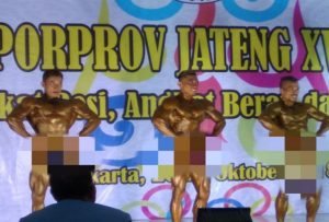 Atlet Binaraga dari Kabupaten Rembang (paling kiri), saat mengikuti event Porprov Jawa Tengah, beberapa waktu lalu.