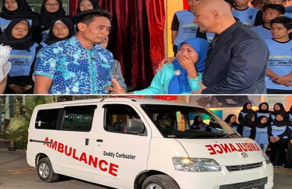 Kisah Khumaidah Dan Mobil Ambulance Yang Menguras Air Mata