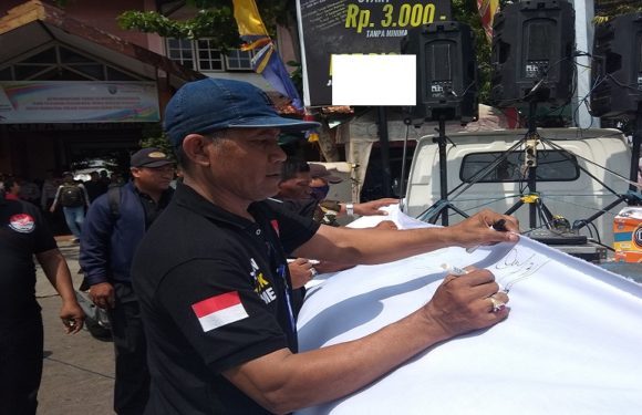Ketika Bupati Rembang Harus Bersumpah, Apa Yang Terjadi?