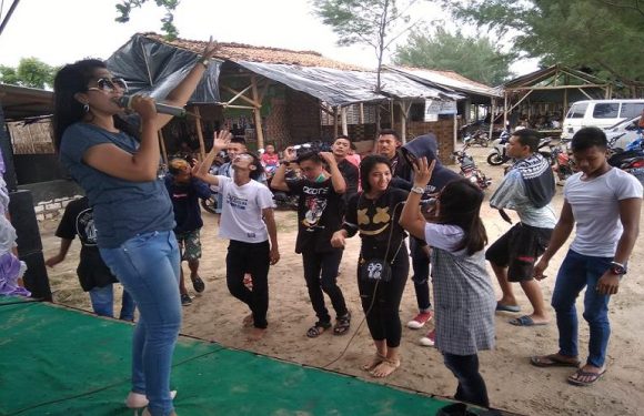 Setelah 8 Tahun Berhenti Total, Suci Blak – Blakan Kenapa Manggung Dangdut Lagi