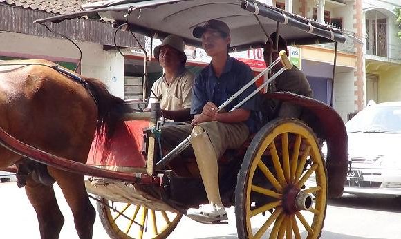 “Kasihan Mereka, Kesana Kemari Mencari Pekerjaan Selalu Ditolak…”