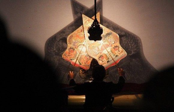 Saat Dua Dalang Kondang Rembang Diminta Jangan Blok – Blokan, Begini Respon Gesturnya