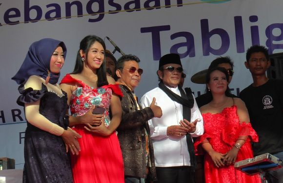 Hadiri Silaturahmi Kebangsaan Di Rembang, Apa Yang Membuat Rhoma Irama Katakan “Terlalu”