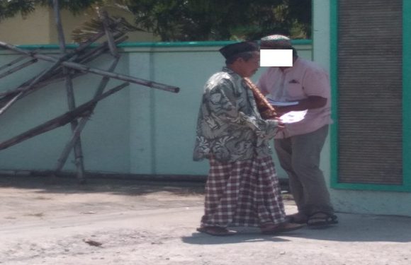 Bagikan Bahan Kampanye Di Dekat Masjid, Bawaslu Gerak Cepat