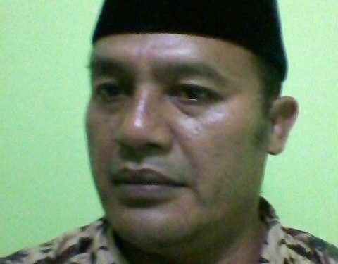 Lontarkan 4 Sumpah, Pria Ini Mengincar Kursi Bupati
