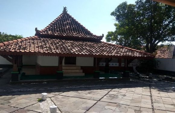 Ini Dia, Sosok Wanita Pertama Yang Berani Pindahkan Pusat Kabupaten