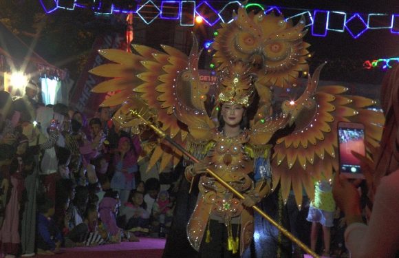 Puncak Kreatifest : Dari Gaun Pengantin, Hingga Sampah Daur Ulang