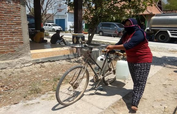 “Air Semakin Susah, Sekarang Mandi Sehari Sekali…”