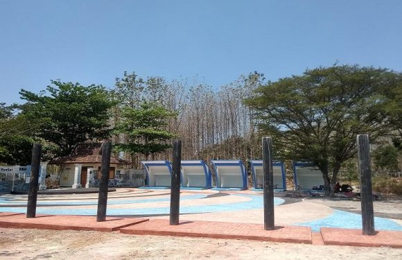 Pinggir Pantai Binangun Semakin Ciamik, Siapa Pengelolanya?