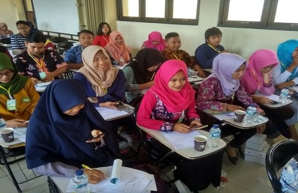 Ketika K-Pop & Hijab Besar Mencuat Dalam Dialog Publik