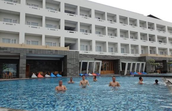 Pollos Hotel Belum Buka Kolam Renang Untuk Umum, Ini Alasannya