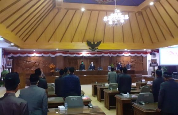 Pembahasan 8 Raperda Meleset : Paripurna Hanya Berlangsung 3 Menit, PLT Ketua DPRD Ungkap Penyebabnya