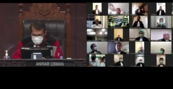 Akhir Sidang Sengketa Pilkada Rembang, MK Tolak Permohonan Harno – Bayu