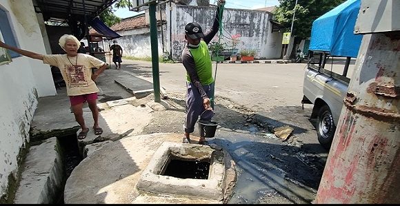 Masalah Air Bersih : Peninggalan Belanda, Konsepnya Layak Ditiru Pemda