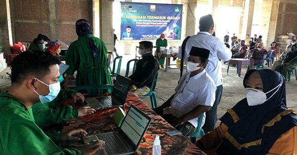 PKB Rembang Gelar Vaksinasi, Peserta Melampaui Target