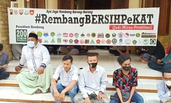 Warga Kompak Datangi Kantor Bupati, Pemkab Siap Matangkan Perbup. Ada Sanksi Hukum??