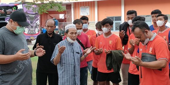 Ketum PSIR Janjikan Bonus : “Los Saja Mainnya, Nggak Usah Mikir Yang Aneh-Aneh…”