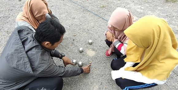 Berasal Dari Perancis, Anak-Anak Muda Rembang Merintis