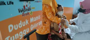 Vaksinasi anak usia 6 – 11 tahun di Kabupaten Rembang.