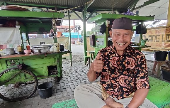 Kisah Inspiratif : Siapa Sangka, Bakso Goyang Lidah Ternyata Berawal Dari Es Puter