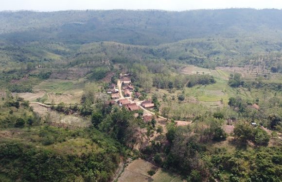 “Mati Urip Tetep Ning Kene…” Tawaran Relokasi Dusun Ini Langsung Ditolak