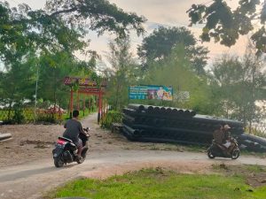 Pipa air dari Waduk Banyukuwung ke instasi pengolahan air Gunungsari diganti pipa baru.
