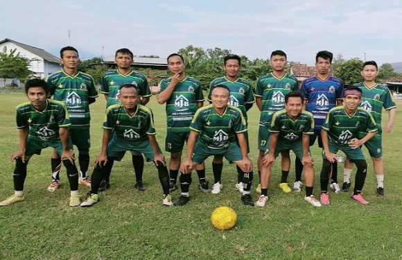 Digebuk Persikama Jolotundo, PWI n Friends Memukul Balik!! Laga Persahabatan Hibur Masyarakat