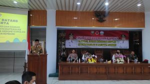 Rakor kesiapsiagaan bencana alam di lantai IV Kantor Bupati Rembang. (Foto atas) Kejadian bencana tanah longsor di Desa Manggar Kecamatan Sluke, beberapa waktu lalu.