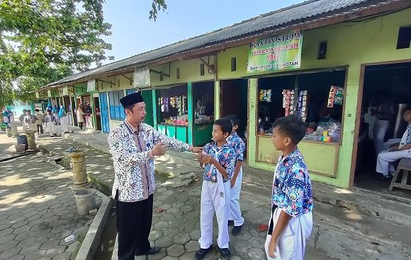 Kantin Di SMP N 1 Pamotan, Ternyata Bukan Sembarang Kantin