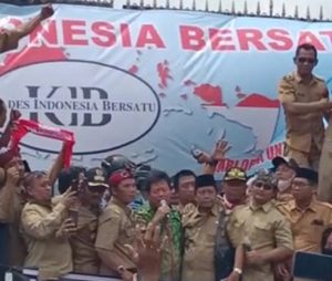 Demo Kepala Desa di DPR RI Jakarta, Selasa (17/01).
