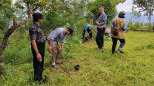 Penanaman pohon dan tasyakuran HPN di Bukit Rengganis Dusun Siwalan Sukun Desa Dadapan Kecamatan Sedan, hari Kamis (09/02).