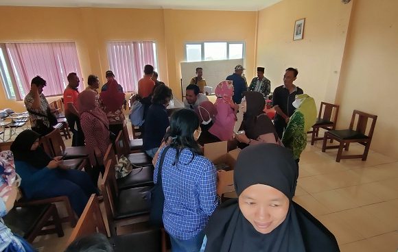 Puluhan Orang Tua Atlet Taekwondo Datang Ke Dindikpora, Ini Tuntutannya