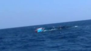 Kapal nelayan KM Puji Jaya tenggelam di sebelah utara Rembang, Jawa Tengah. (Foto : tangkapan layar dokumen nelayan dilansir dari Satpolair Polres Rembang).