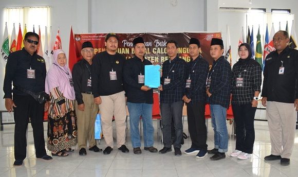 Partai Yang Didirikan Amien Rais, Daftarkan Bacaleg Di KPU Rembang!! Bicara Target 2024