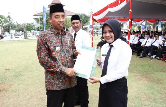 Penuh Haru Dan Bahagia, Akhirnya Guru P3K Di Rembang Terima SK