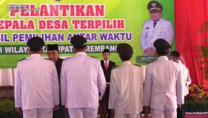 Pelantikan Kepala Desa hasil Pilkades PAW, di Pendopo Komplek Museum R.A Kartini, Rabu (27/09).