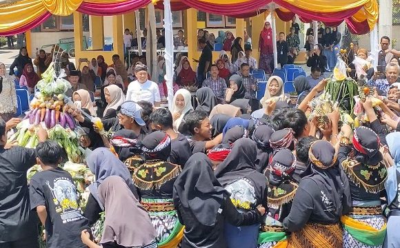 Totalitas SMA N 3 Rembang, Siswa Tunjukkan Penampilan Terbaik