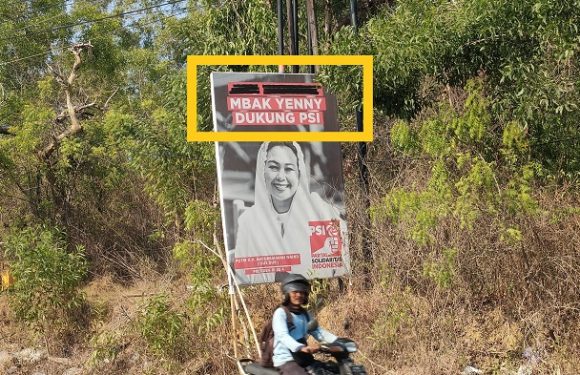 Hanya Dua Kata, Kenapa Tulisan Pada Banner PSI Harus Ditutup Lakban