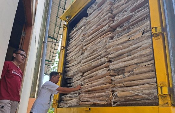 Ditemukan Puluhan Kotak Suara Rusak, KPU Minta Ganti. Terbuat Dari Bahan Apa??