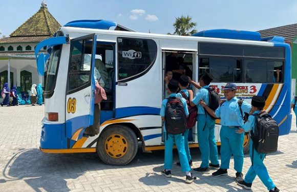 Mudahkan Siswa Dan Orang Tua, Sekolah Ini Kerahkan 3 Armada