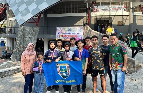 Dikapteni Anak 8 Tahun, Tenis Meja Rembang Berjaya Di Kejurprov Jawa Tengah
