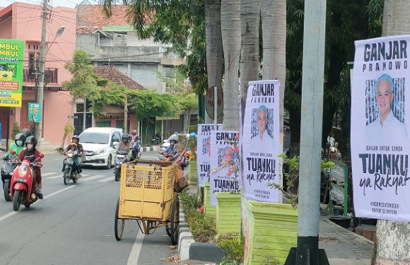 Karena Alasan Ini, Atribut Ganjar Pranowo Dinilai Melanggar Perbup