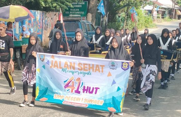 Yukk…Datang Ke SMP N I Sumber, Dua Hari Digelar Pasar Murah