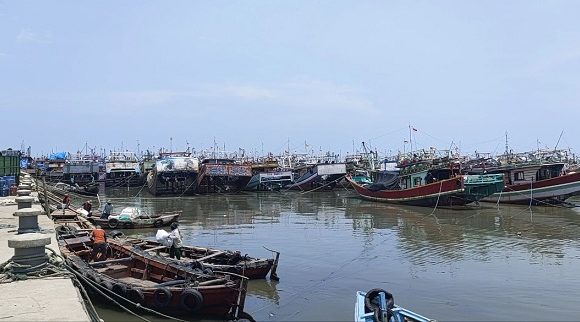 Dermaga Pelabuhan Penuh, Yang Masih Melaut Disuruh Pulang TNI AL